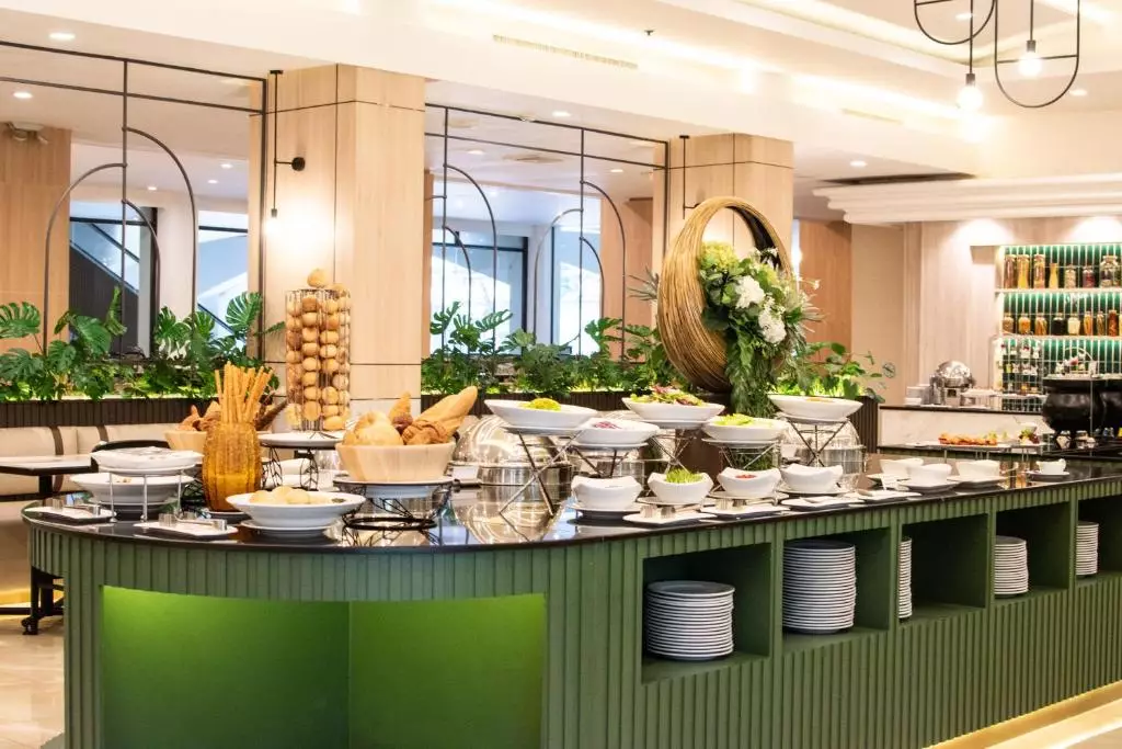 Twin Towers Hotel